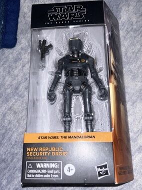 Star Wars: The Black Series - The Mandalorian Droid 6" Action Figure Hasbro